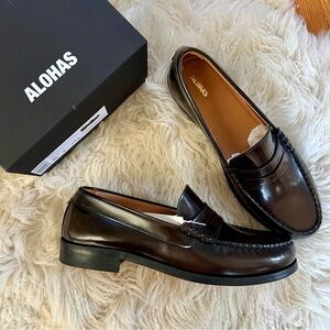 Alohas Rivet Loafer